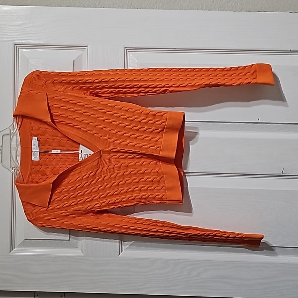 Muy Muy Women's Orange Collared Long Sleeve Vneck Sweater Crop Top Medium